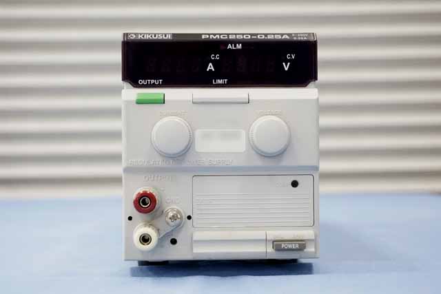 中古　菊水電子工業　直流安定化電源　PMC250-0.25A　(管理番号：UKK-08043)