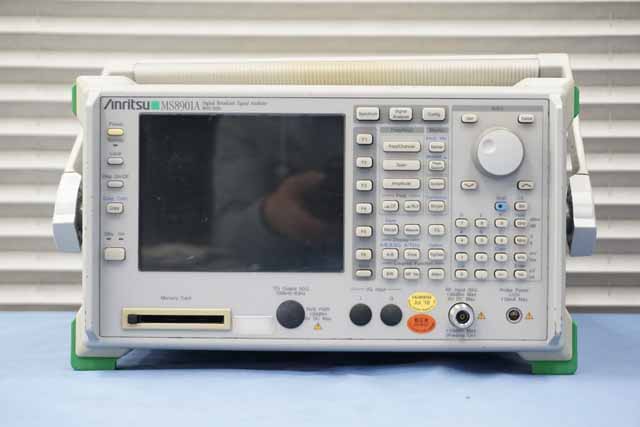 中古　アンリツ　デジタル放送信号アナライザ　MS8901A　(管理番号：UKK-09542)