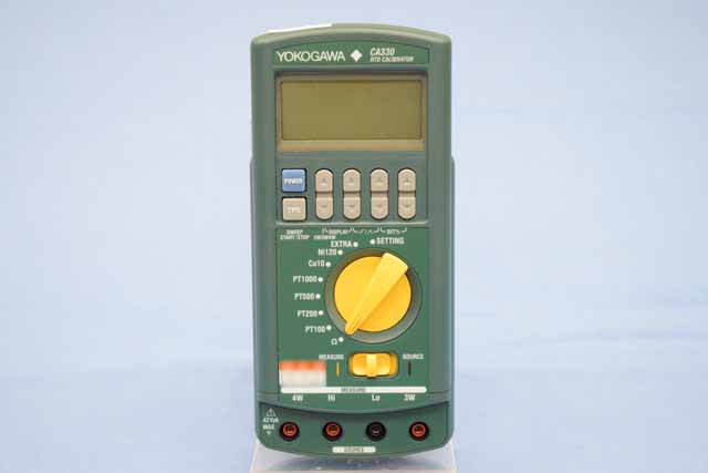 中古　横河計測　測温抵抗体キャリブレータ　CA330　(管理番号：UKK-11774)