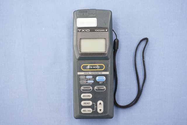 中古　横河計測　デジタル温度計　TX10-02 　(管理番号：UKK-12203)