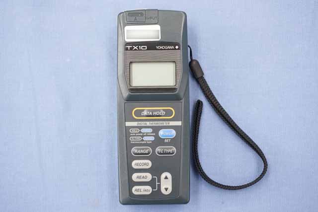 中古　横河計測　デジタル温度計　TX10-02 　(管理番号：UKK-12204)