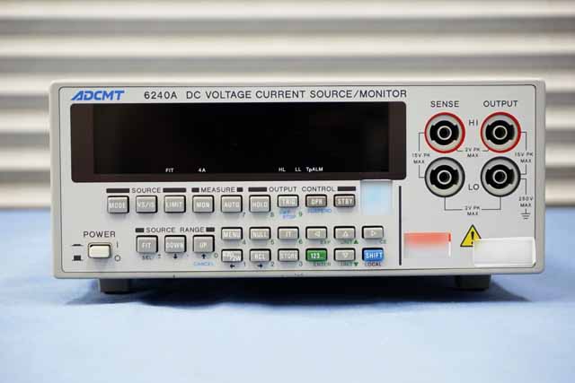 中古　エーディーシー　直流電圧・電流発生器　6240A  (管理番号:UKK-12209)