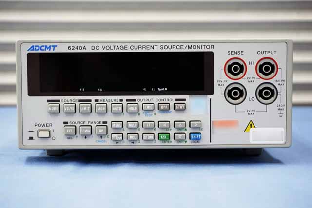 中古　エーディーシー　直流電圧・電流発生器　6240A  (管理番号:UKK-12210)