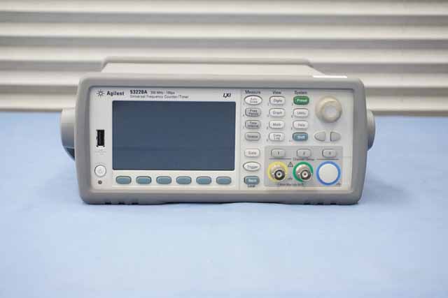中古　アジレント　ユニバーサルカウンタ　53220A　(管理番号：UKK-12403)