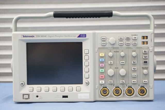中古 テクトロニクス デジタルオシロスコープ TDS3034C (管理番号：UKK