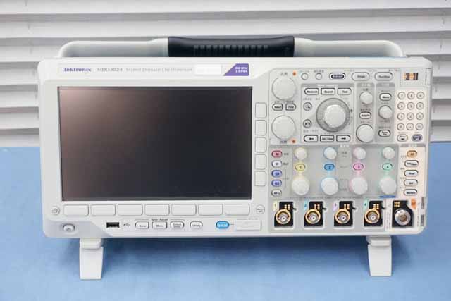 中古　テクトロニクス　デジタルオシロスコープ　MDO3024　(管理番号：UKK-12746)