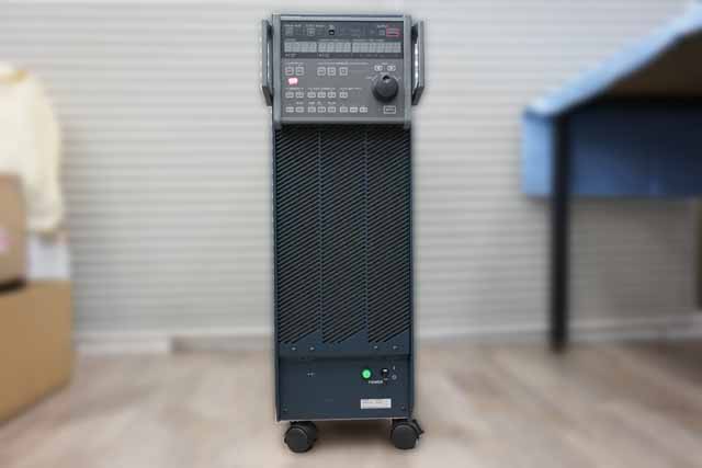 中古　エヌエフ回路設計ブロック　プログラマブル交流電源　ES2000S(単相マスタ)　(管理番号：UKK-12926)