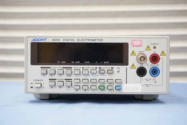 中古　エーディーシー　デジタル・エレクトロメータ　8252　(管理番号：UKK-12950)