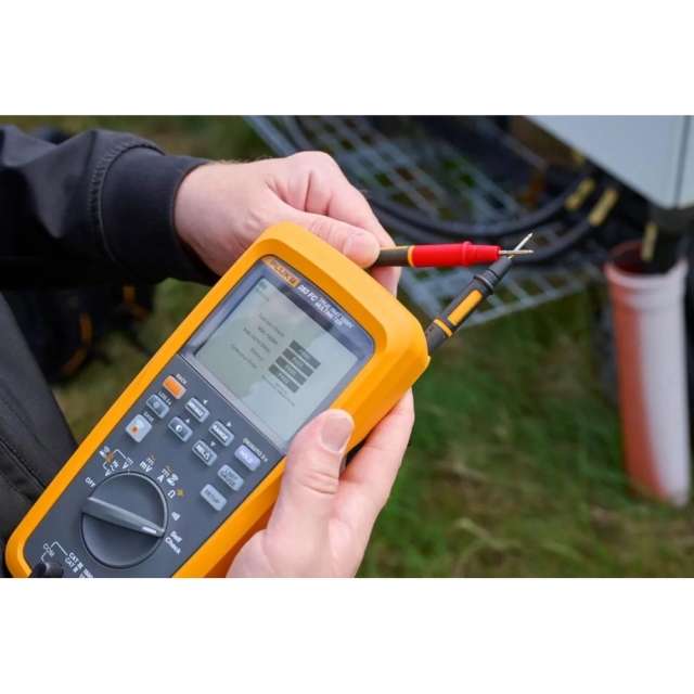FLUKE283FCPV_ソーラパネル向けテスタ画像
