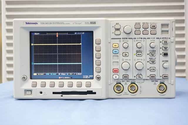 中古　テクトロニクス　デジタルオシロスコープ　TDS3012B　(管理番号：TM457)
