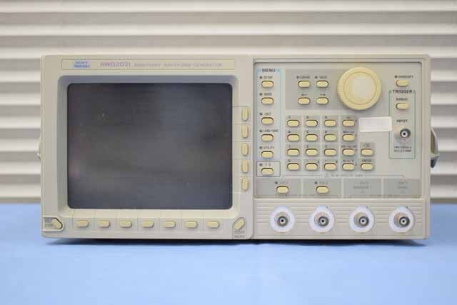 中古　テクトロニクス　任意波形発生器 　AWG2021 　(管理番号：UKK-05941)