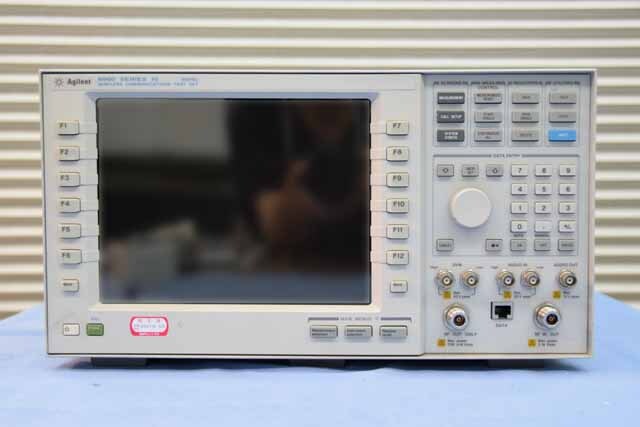 中古　アジレント(キーサイト） 無線通信テスト・セット　E5515C  (管理番号：UKK-10356)