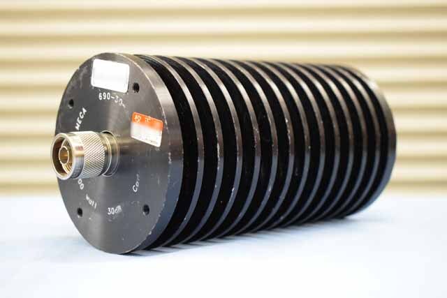 中古　MECA Electronics　固定アッテネータ　690-30-1　(管理番号：UKK-11309)