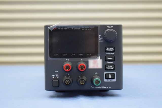 中古　キーサイト　直流安定化電源　E36102B　(管理番号：UKK-11799)