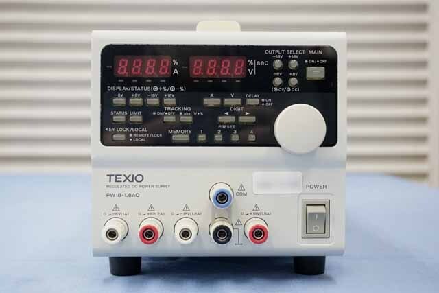 定電圧電源装置　3回路　【ジャンク】　レトロ ジャンク扱い定電圧電源・簡単に修理完了 - トラブルシューター