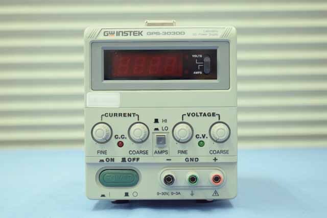 中古　インステック　直流安定化電源　GPS-3030D　(管理番号：UKK-12119)