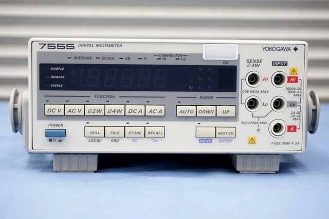 中古　横河電機　デジタルマルチメータ　7555-01　(管理番号：UKK-12271)