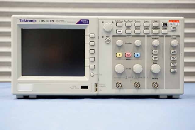 中古　テクトロニクス　デジタル・オシロスコープ　TDS2012C　(管理番号：UKK-12354)