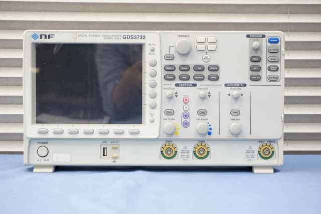 中古 エヌエフ回路設計ブロック デジタルストレージオシロスコープ GDS3732　(管理番号：UKK-12387)