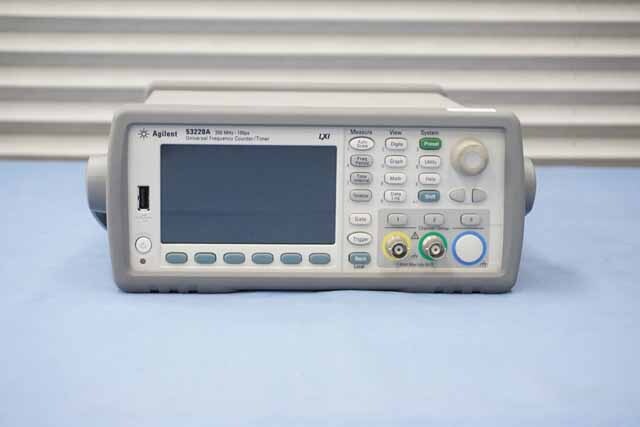 中古　アジレント　ユニバーサルカウンタ　53220A　(管理番号：UKK-12403)