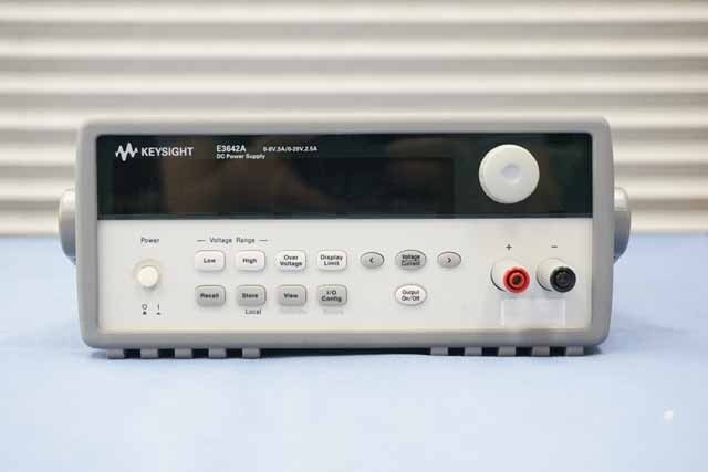 中古　キーサイト　直流安定化電源　E3642A　(管理番号：UKK-12416)