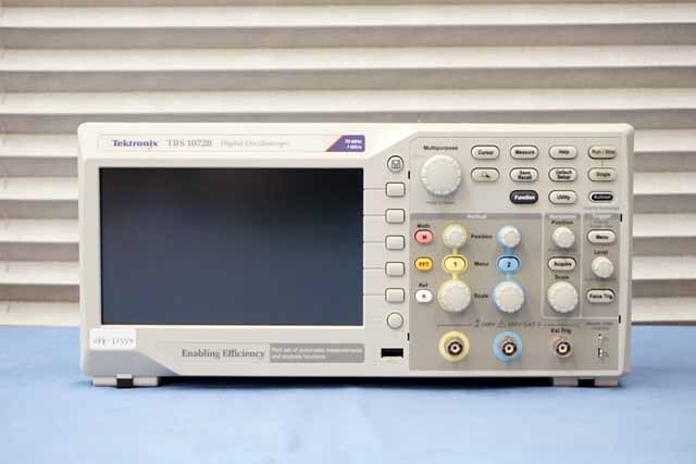 中古　テクトロニクス　デジタルオシロスコープ　TBS1072B　(管理番号：UKK-12554)