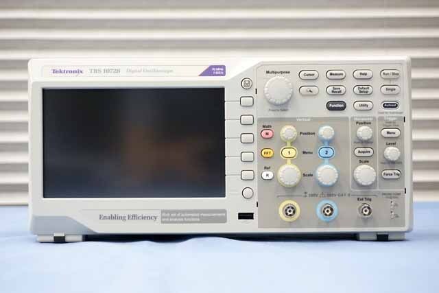 中古　テクトロニクス　デジタルオシロスコープ　TBS1072B　(管理番号：UKK-12555)