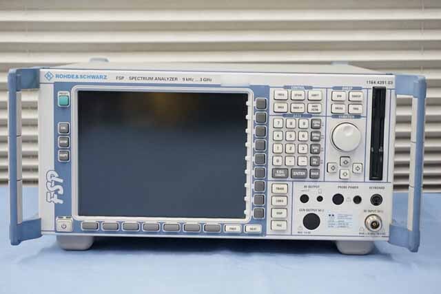 中古　ローデ・シュワルツ　スペクトラムアナライザ　FSP3　(管理番号：UKK-12836)