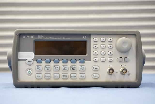 中古 アジレント ファンクションジェネレータ 33220A (管理番号：UKK