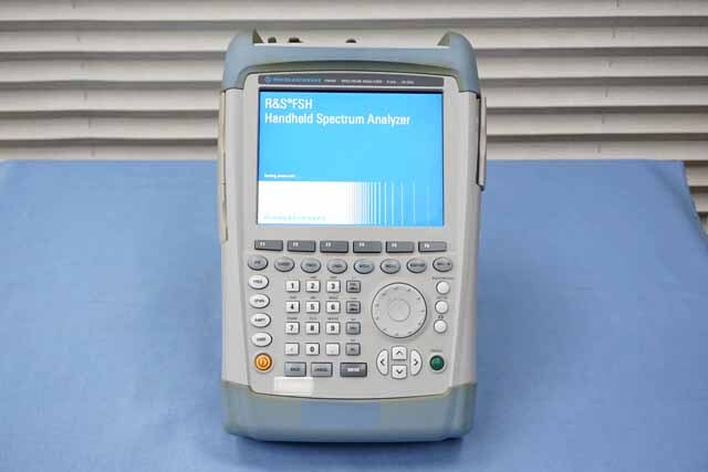 中古　ローデ・シュワルツ　スペクトラムアナライザ　FSH20-20　(管理番号：UKK-12995)