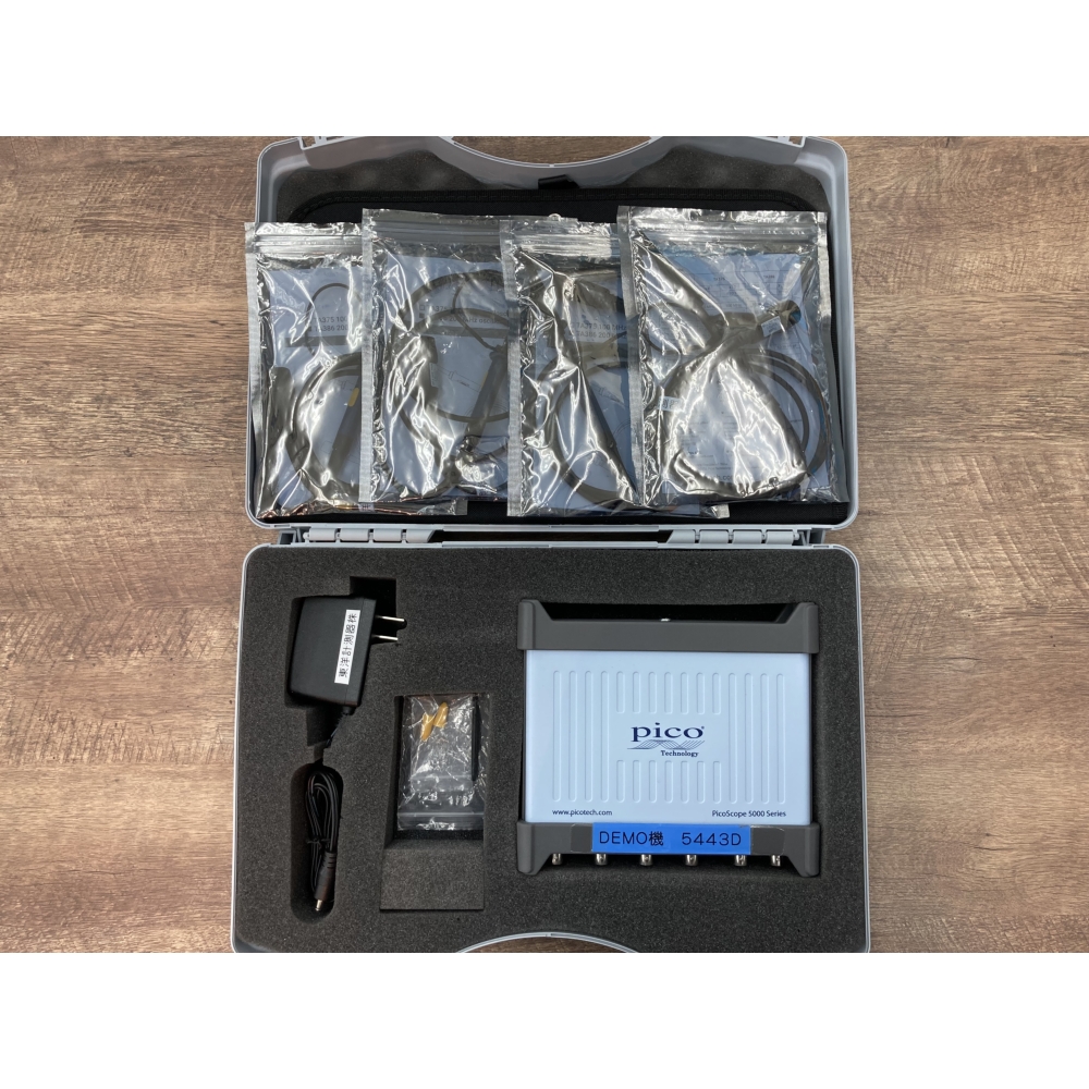 【デモ機】Pico Technology (ピコテクノロジー) PCオシロスコープ 4ch 100MHz  8～16ビット可変モデル 最高1GS/s 最大メモリ長256Mサンプル プローブ4本付 PicoScope 5443D