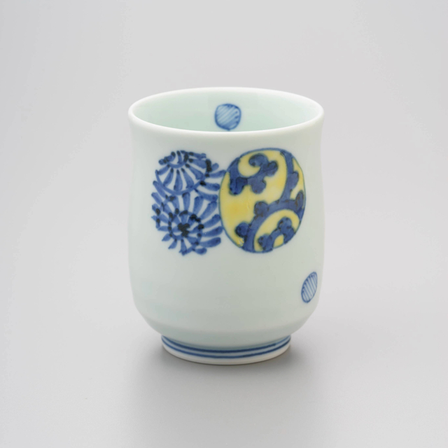 染錦蛸唐草丸紋段入反湯呑（小）