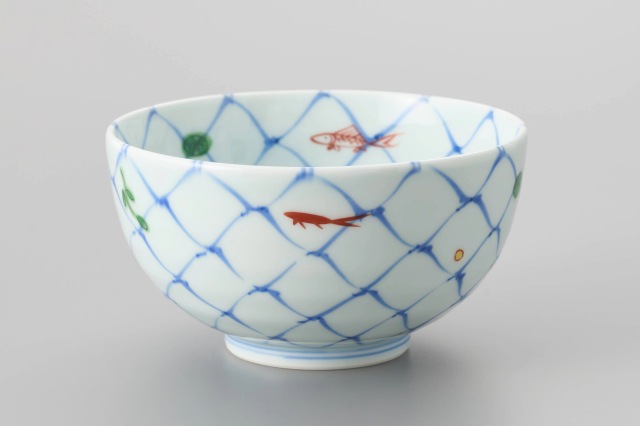 有田焼 染錦網目魚紋 4.7寸段入丼