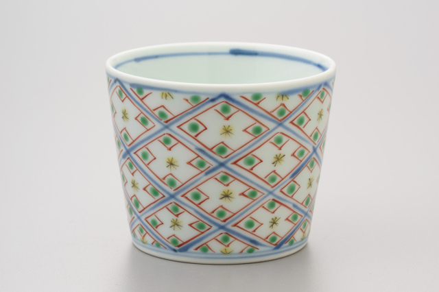 染錦更紗そば猪口・有田焼渓山窯のそば猪口です。