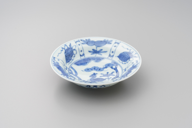 染付芙蓉手鹿かぶと鉢（小）