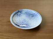 訳あり商品30%off 染付吹墨月兎円渕皿（径19.4センチ）