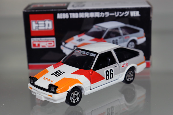 トミカ TRD 限定品 AE86,86 2種 Amazon | トミカ 1/60 トヨタ AE86 TRD 開発車両 カラーリング