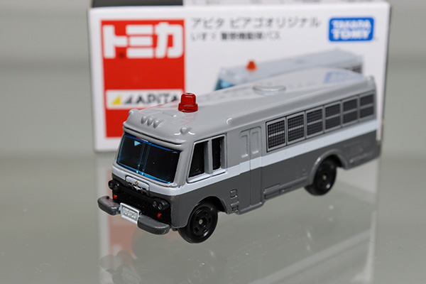 トミカ　アピタ・ユニー・ピアゴ