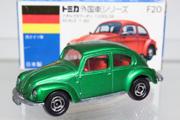 トミカ　青箱