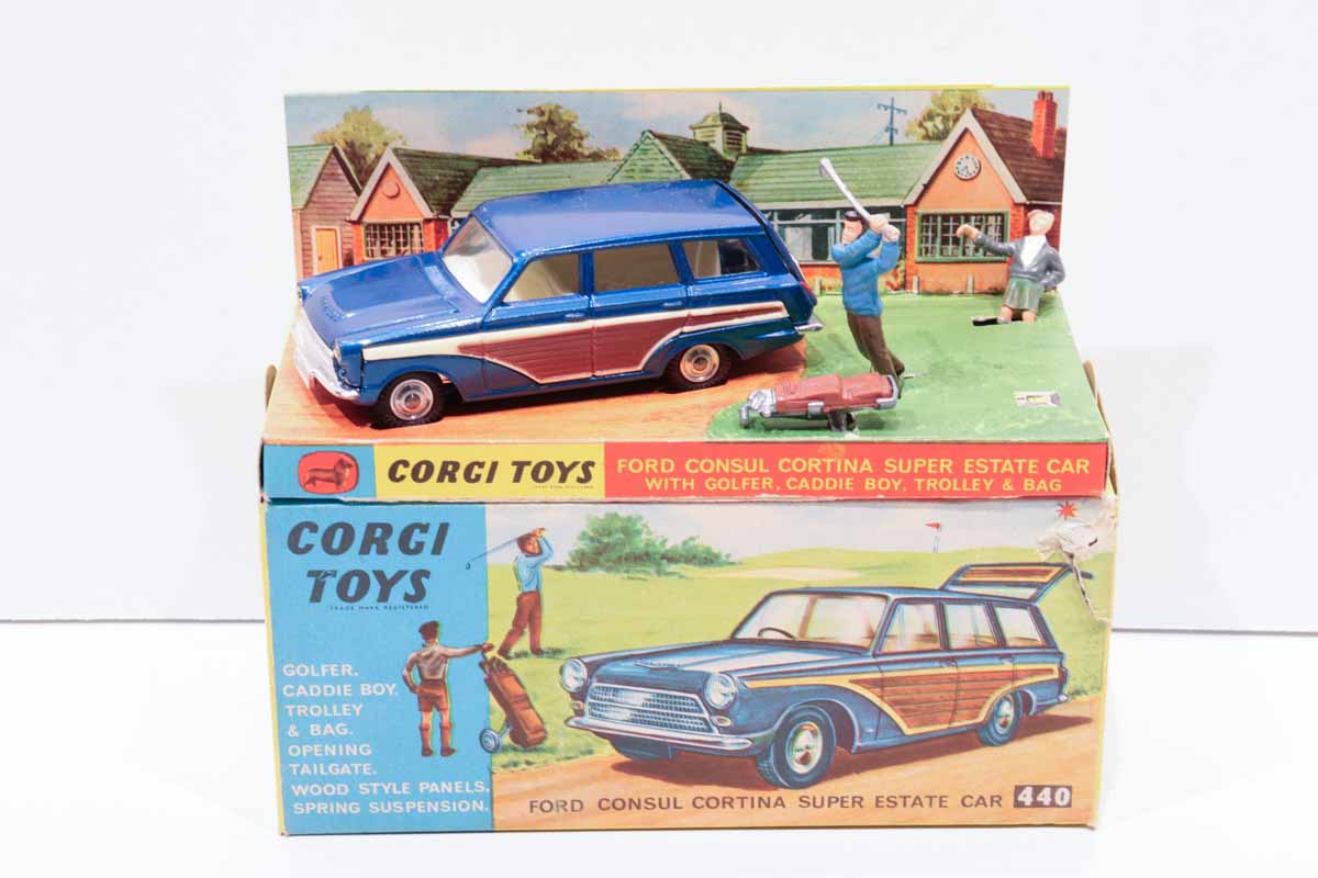 ミニカーショップ ケンボックス ☆0037☆CORGI TOYS 440 フォード