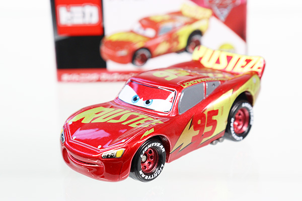 トミカ ライトニング・マックイーン 特別仕様ジャンプタイプ　未開封 トミカ ライトニング・マックイーン ジャンプタイプ ディズニー 特別