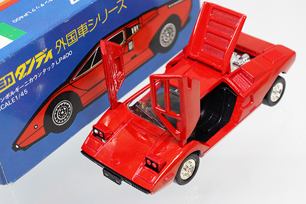 トミカ カウンタック ダンディ LP400 赤 1/45 トミカ カウンタック ダンディ LP400 赤 1/45