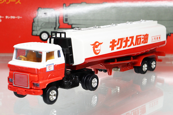 トミカ ダンディ 日野　セミトレーラータンクローリー トミカ ダンディ 日野 セミトレーラータンクローリー トミー トミカ