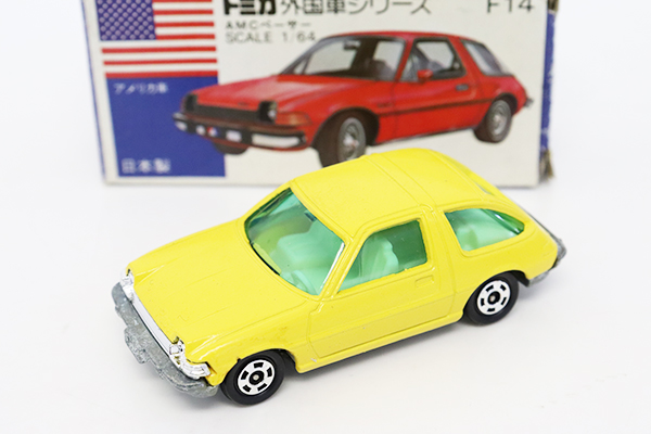 トミカ　青箱