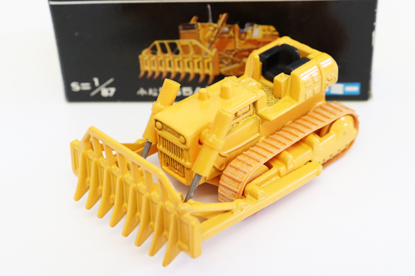 ミニカーショップ ケンボックス トミカ 黒箱☆70-2☆コマツD65