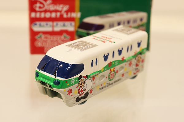 ディズニートミカ