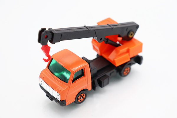 ミニカーショップ ケンボックス トミカ 黒箱☆26-4-5☆いすゞエルフ