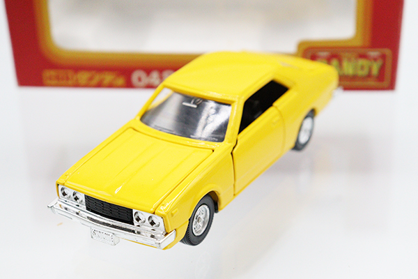 日産 スカイライン 2000GT E・S 1/43 向こ トミカ ダンディ