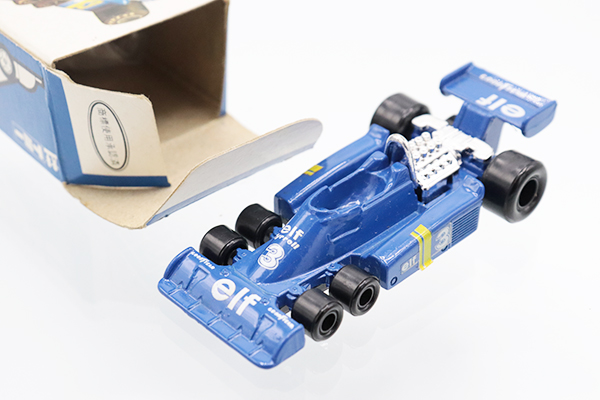 ミニカーショップ ケンボックス トミカ 青箱☆F32☆タイレル P34