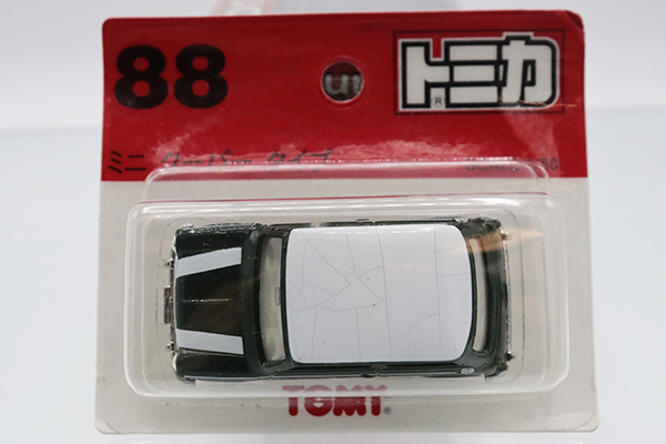 トミカ　赤箱